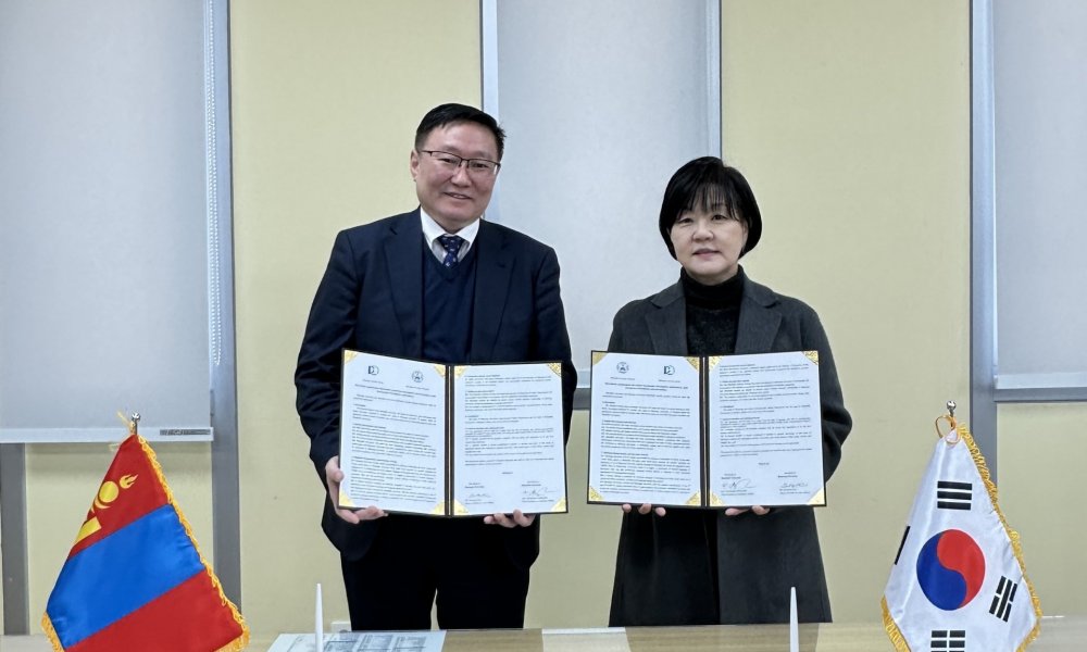 МАНДАХ ИХ СУРГУУЛЬ БНСУ-ЫН ХАНСОН ИХ СУРГУУЛЬТАЙ ХАМТАРСАН ХӨТӨЛБӨР (2+2) ХЭРЭГЖҮҮЛЭХЭЭР БОЛЛОО.