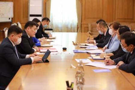 Л.ОЮУН-ЭРДЭНЭ: ЗАСГИЙН ГАЗАР ХҮНИЙ ЭРХИЙГ ДЭЭДЛЭХ ЧИГЛЭЛЭЭР ХҮНИЙ ЭРХИЙН ҮНДЭСНИЙ КОМИССТОЙ НЯГТ ХАМТРАН АЖИЛЛАНА