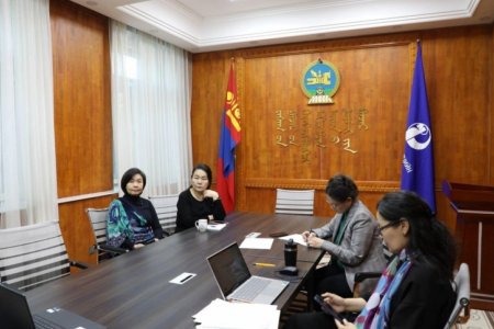 Гурван талт уулзалт боллоо