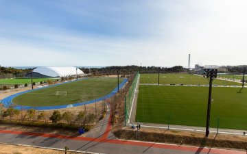 Олимпын бамбарын аялал Фүкүшима дахь хөл бөмбөгийн бэлтгэлийн төвөөс эхэлнэ 