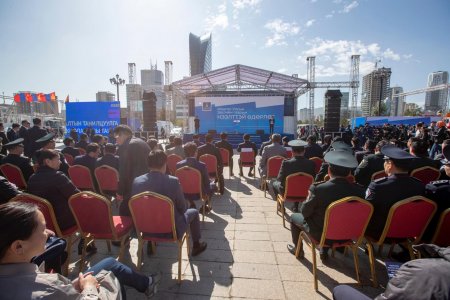 Засгийн газар ажлаа танилцуулж, иргэдэд төрийн зарим үйлчилгээг нэг цэгээс хүргэж байна