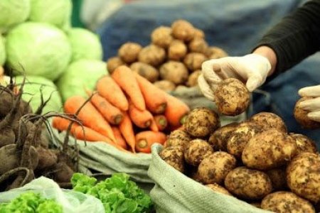 Зах худалдааны төвд ачаалал багасаж, үнэ тогтворжжээ
