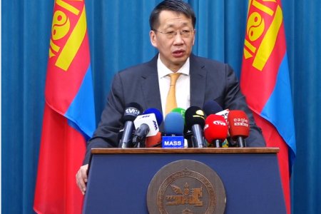 Л.Энх-Амгалан: Тавдугаар сарын 1-нээс боловсролын төрийн үйлчилгээний албан хаагчид салбараасаа цалингаа авна