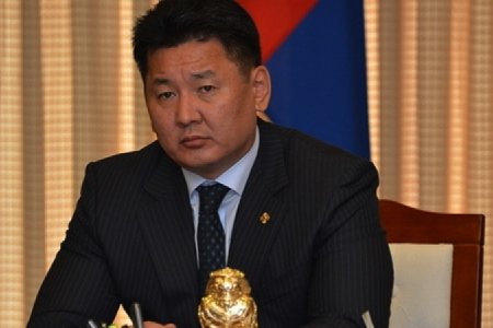 Баярцогтын огцорсон шалтгаан Хүрэлсүх дээр давтагдаж байна,  Хүк огцрох уу