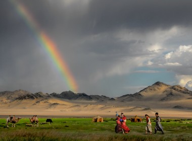 蒙古中部，戈壁（蒙古南部）