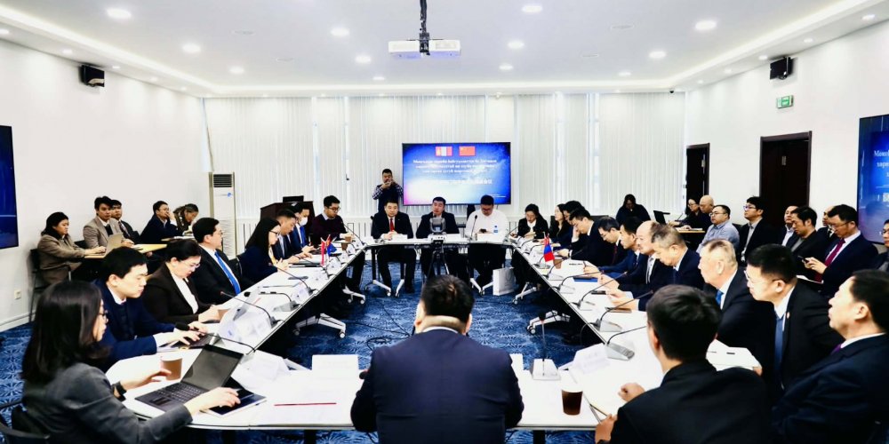 МОНГОЛ, ХЯТАДЫН ХАМТАРСАН ДУГУЙ ШИРЭЭНИЙ УУЛЗАЛТ БОЛЛОО