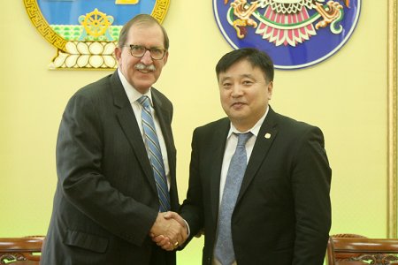 Азийн сангийн ерөнхийлөгчийг хүлээн авч уулзлаа