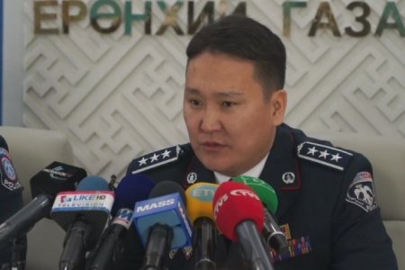 Ээлжийн ахлагч амиа алдсан цэргийн алба хаагчид гар хүрч байгаа үйлдэл бичлэгт бий гэв