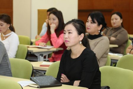 ЕБС-ИЙН НИЙГМИЙН АЖИЛТНУУДЫГ АГААР, ОРЧНЫ БОХИРДЛООС СЭРГИЙЛЭХ СУРГАЛТАД ХАМРУУЛЛАА