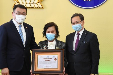 Үлгэр жишээ сууц өмчлөгчдийн холбоодыг шалгарууллаа