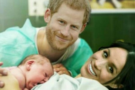 Ханхүү Харри, Меган нар хоёр дахь хүүхдээ өлгийдөн авчээ