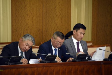 Т.Аюурсайханыг Байнгын хорооны даргаар сонгох саналыг дэмжлээ