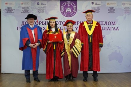 Doctoral Graduation Ceremony Held for Business Administration Program