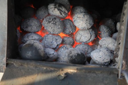 Угаарын хийнд найман хүн хордож нас баржээ