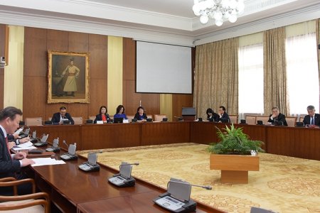 Ерөнхийлөгчийн санаачилсан УИХ-ын даргыг чөлөөлөх  хуулийн төслийг 100 хувийн саналаар дэмжлээ 