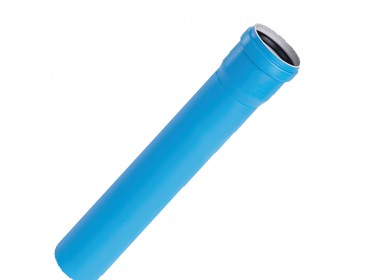 Pipe with socket
