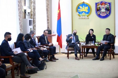 Хөнгөн үйлдвэрийн паркийн төслийг хэрэгжүүлэх талаар хэлэлцлээ