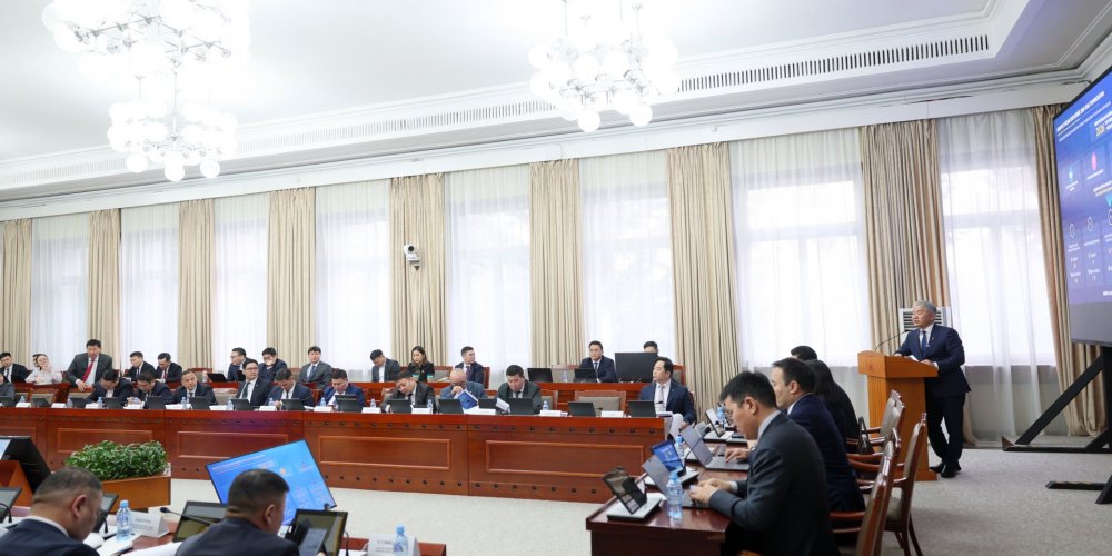 Орон нутгийн удирдлагуудад хөгжлийн бодлогоо танилцуулав