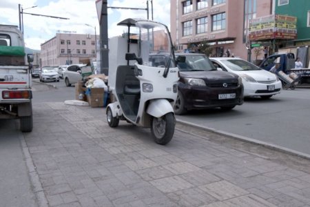 Тусгай хэрэгцээт хүүхдийн сурч боловсрох орчинг сайжруулах хэрэгтэйг эцэг, эхчүүдийн зүгээс хэлсээр байна