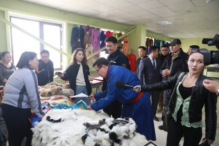 Ерөнхий сайд Баянхонгор аймагт ажиллахдаа 7 асуудалыг шийдвэрлэлээ