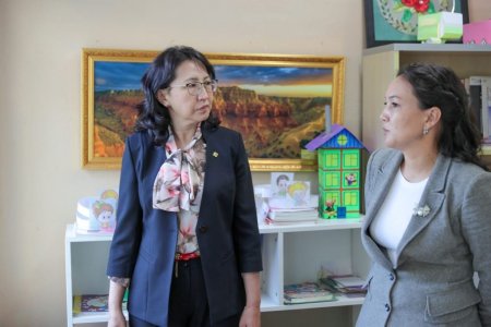 Сайд Л.Цэдэвсүрэн цэцэрлэг, хүүхэд харах үйлчилгээний төвийн үйл ажиллагаатай танилцлаа
