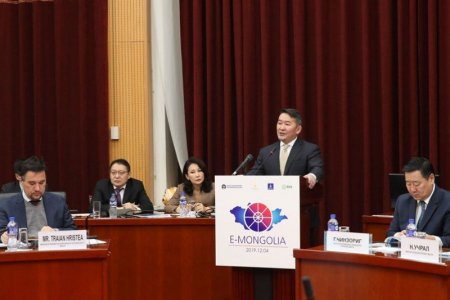 Ерөнхийлөгч Х.Баттулга: Бид мэдээллийн технологийг нийгмийн сүлжээний хэрэглээнээс өөрөөр дорвитой ашиглахгүй байна
