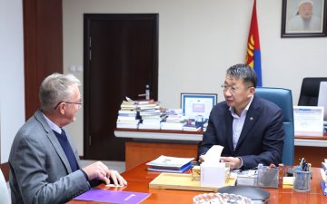 КАНАД УЛСЫН ТЕХНИК, МЭРГЭЖЛИЙН БОЛОВСРОЛЫН ХОЛБООТОЙ ХАМТРАН АЖИЛЛАНА