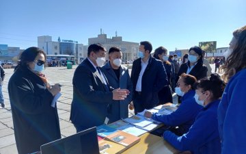 Төрийн байгууллагуудын үйл ажиллагааг иргэдэд сурталчлан  таниулах 