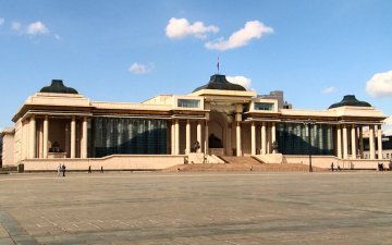 МУ-ын гадаад өр өндөр хүүтэй бондыг бага хүүтэй бондоор солих замаар үргэлжилж байна