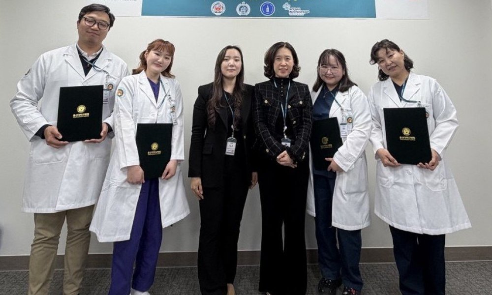 ЭМГЭГ СУДЛАЛЫН ҮНДЭСНИЙ ТӨВИЙН ЭМЧ, МЭРГЭЖИЛТНҮҮД БНСУ-Д МЭРГЭЖИЛ ДЭЭШЛҮҮЛЭВ