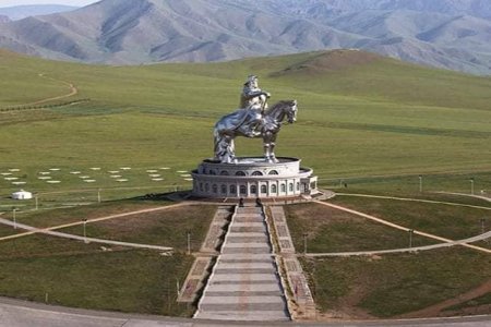 The nearest sightseeings to Ulaanbaatar