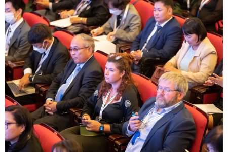 “ЧИНГИС ХААНЫ ЕРТӨНЦ БА МОНГОЛ СУДЛАЛ” СЭДВИЙН ДОР ДЭЛХИЙН МОНГОЛЧ ЭРДЭМТЭД ЧУУЛЖ БАЙНА