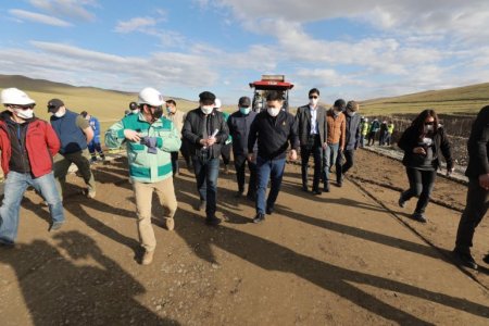 Л.ОЮУН-ЭРДЭНЭ: УЛААНБААТАР-ДАРХАН ЧИГЛЭЛИЙН АВТО ЗАМЫГ ХАМГИЙН ЧАНАРТАЙГААР БАРЬЖ ГҮЙЦЭТГЭХ ХЭРЭГТЭЙ