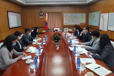 АХБ: Монгол Улс дэлхийд үлгэрлэж байна