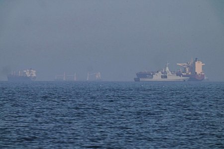 Д.Трамп: Ормузын хоолойд гацсан бүх хөлөг онгоцыг аюулгүй гаргах ажиллагаа явуулна