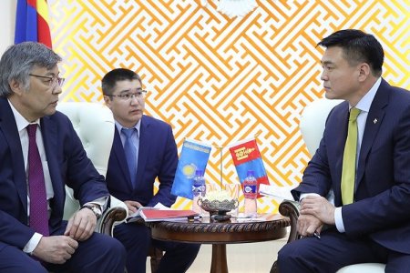 Хотын Захирагч С.Амарсайхан Элчин сайд К.Кобландинтай уулзлаа