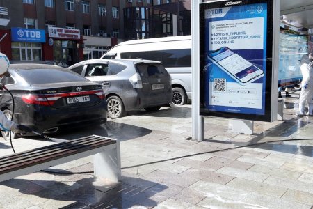 Автобусны буудлуудад хөөстэй цэвэрлэгээ, ариутгал хийж байна