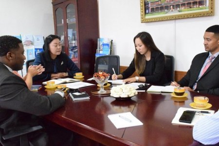 АНУ-ын ЭСЯ-ны төлөөлөгчид Архангай аймагт ажиллав