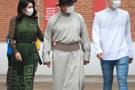 Нийслэлийн Засаг дарга бөгөөд Улаанбаатар хотын Захирагч С.Амарсайхан  саналаа өглөө