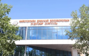 БНСУ-ын Боловсролын сайд Чой Кё Жин Нийслэлийн Ерөнхий боловсролын 21 дүгээр сургуульд зочиллоо