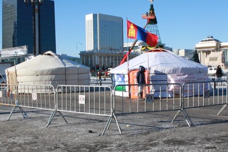 Иргэд: нүүрсний хулгайн хэрэгт холбогдогсдын нэрсийг зарласан ч тохирох шийтгэлийг нь өгтөл суултаа үргэлжлүүлнэ