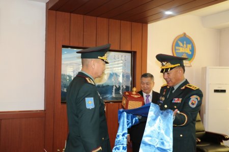 ЗЭВСЭГТ ХҮЧНИЙ ЖАНЖИН ШТАБЫН ДАРГААР БРИГАДЫН ГЕНЕРАЛ Д.ГАНЗОРИГ ТОМИЛОГДЛОО