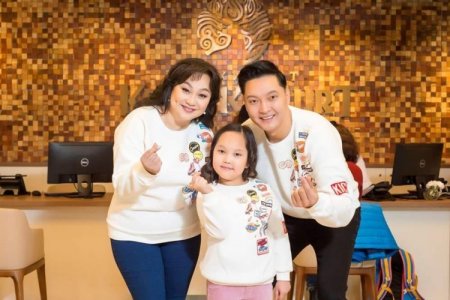 Т.Бархүүгийн охин Б.Сүндари кино урлагт хөл тавьжээ