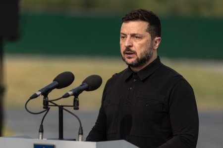 В.Зеленьский: ОХУ-ын агаарын орон зай бодит байдал дээр хаагдсан 