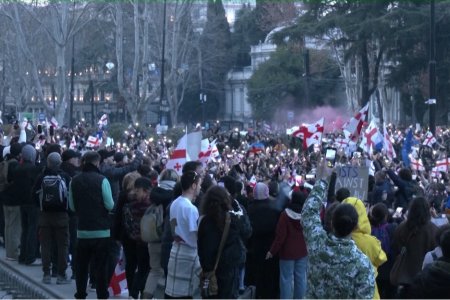 Гүрж улсад өрнөсөн эсэргүүцлийн жагсаал үр дүнд хүрч, “Гадаадын агент”-ын тухай хуулийг цуцалжээ