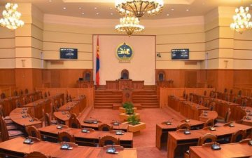 УИХ-ын гишүүд хуралдаан тасалж, хоцорвол ёс зүйн хариуцлага хүлээж, олон нийтээс уучлал гуйдаг болно