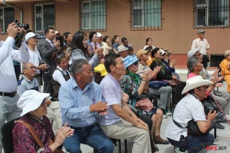 Ахмадуудын тэтгэврийг зээлд 100 хувь авдгийг зогсоолоо