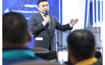 “ХҮҮХДИЙН АСУУДЛААР ҮҮРЭГ ХҮЛЭЭГЧДИЙН ЧУУЛГАН” САЛБАР ХЭЛЭЛЦҮҮЛЭГТ 30 МЯНГАН ХҮН ОРОЛЦЛОО