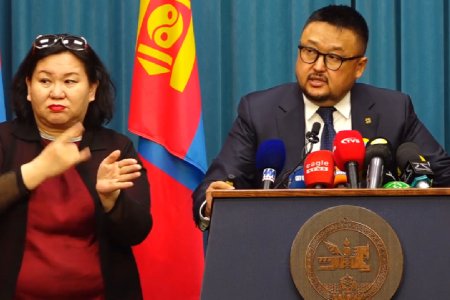 Засгийн газрын хуралдаанаас гаргасан шийдвэрийг танилцуулж байна