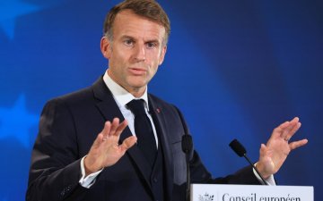 БНФУ-ын ерөнхийлөгч Э.Макрон ард иргэдээ тайван байхыг уриалж, үймээний улмаас учирсан хохирлыг тооцож буйгаа мэдэгдлээ
